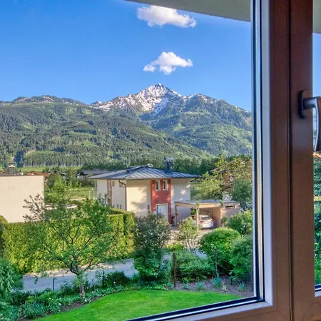 Leon - By Alpen Appartement