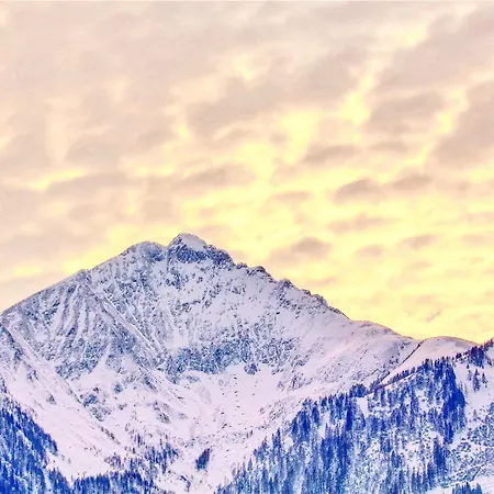 Leon - By Alpen Appartement *