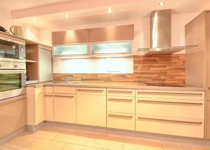 Apartment Apartment Leon - By Alpen Apartments Zell am See