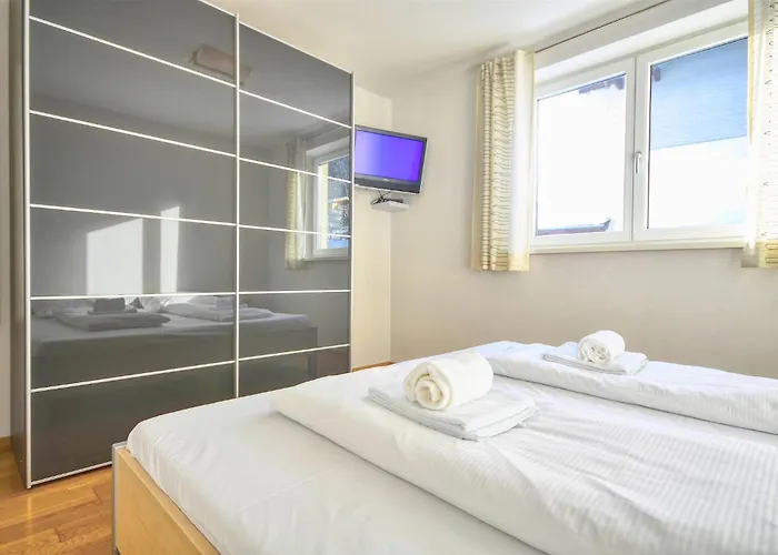 Apartment Leon - By Alpen Apartments * Zell am See